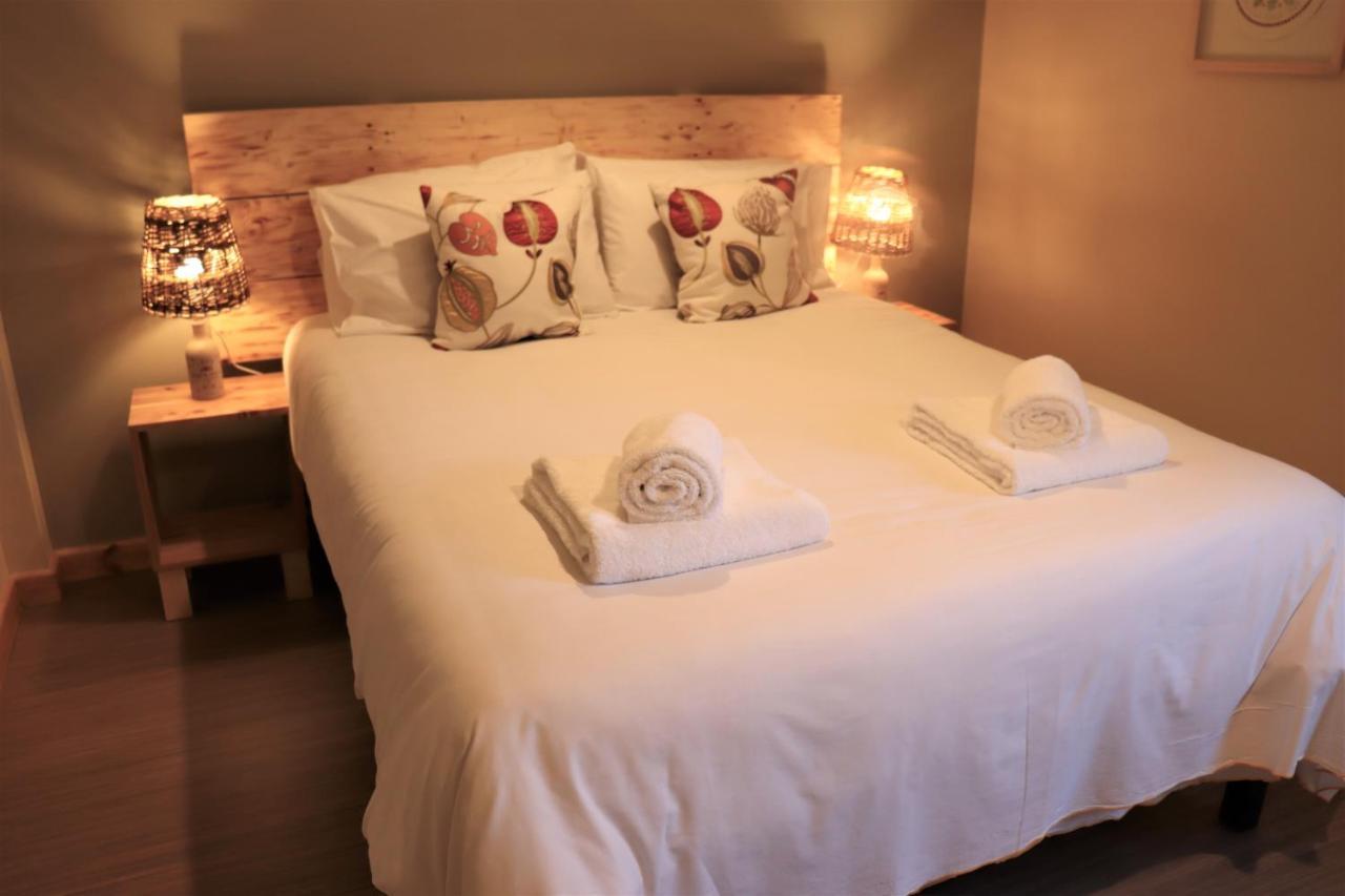 South Downs Eco Lodge & Camping East Meon Bagian luar foto