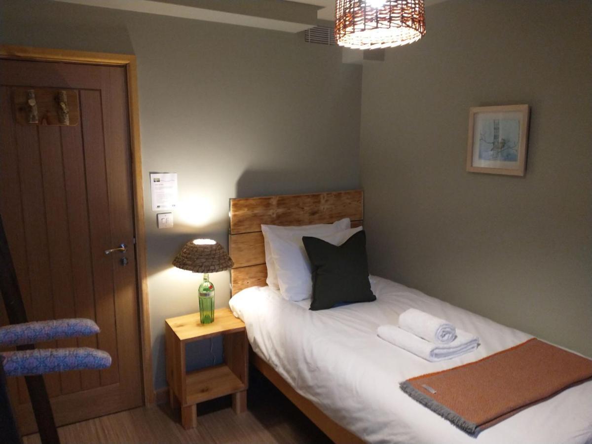 South Downs Eco Lodge & Camping East Meon Bagian luar foto